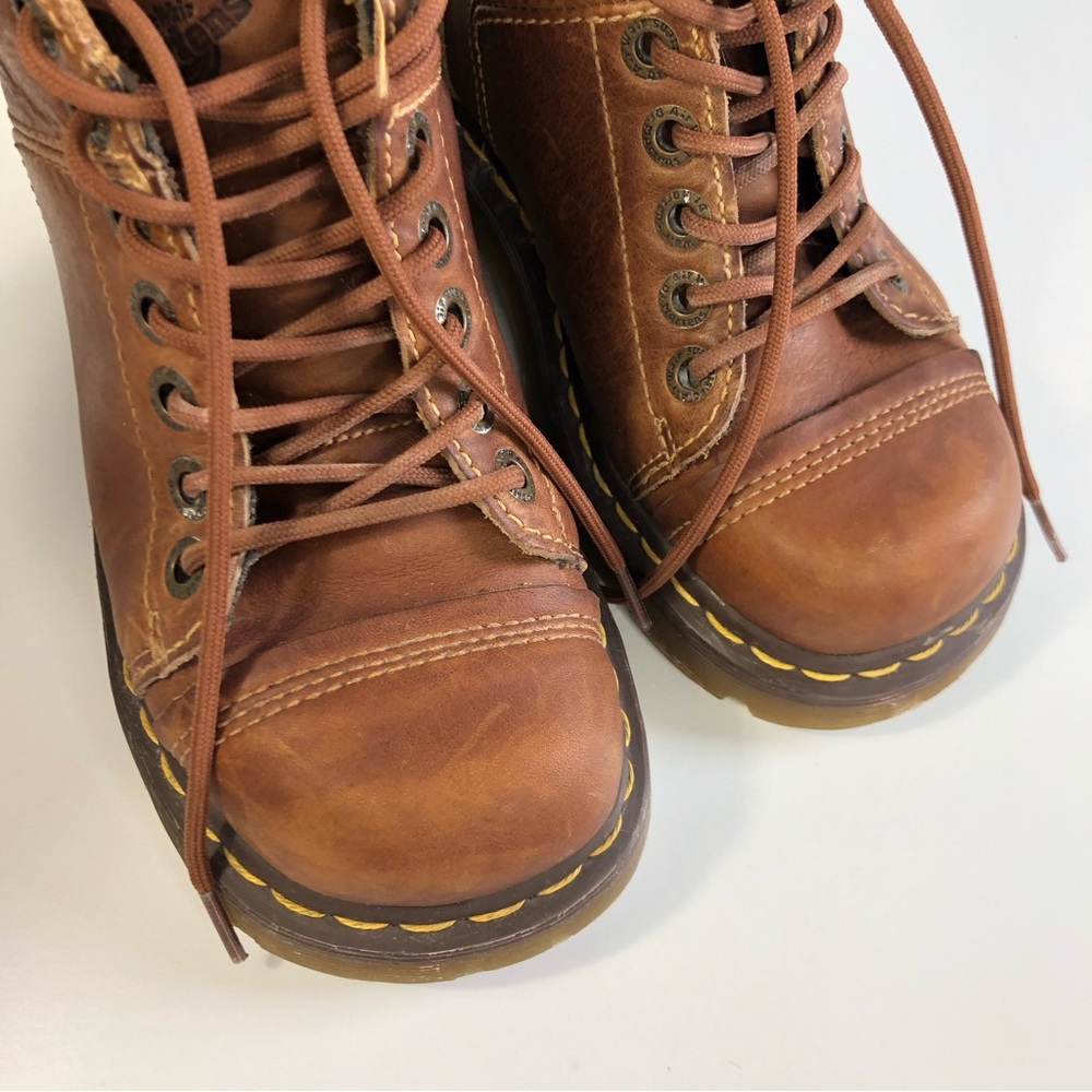 Dr. Martens Vintage Yolanda Leather Lace-Up Ankle Boots - Picture 10 of 14